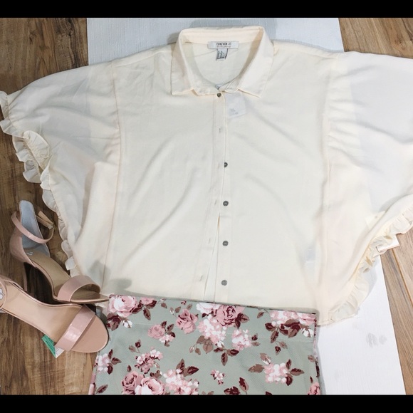 Forever 21 Tops - Nwt Forever 21 Button Front Shirt, sz XL